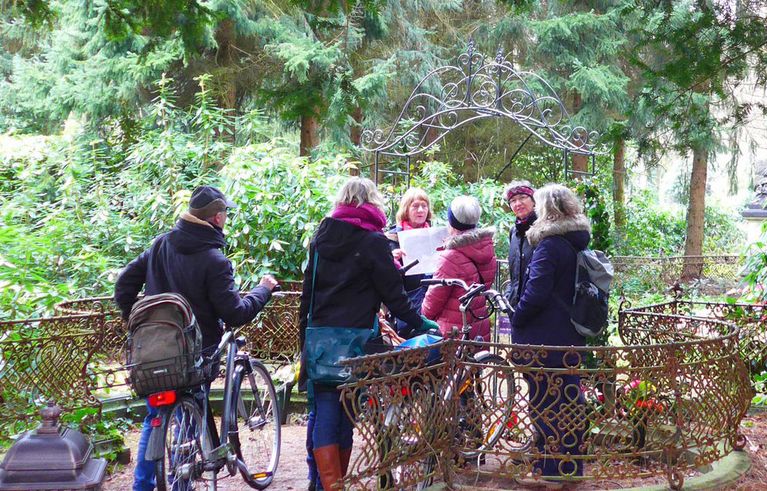 Teaserbild Ohlsdorf – mehr als ein Friedhof: Mit dem eigenen Fahrrad